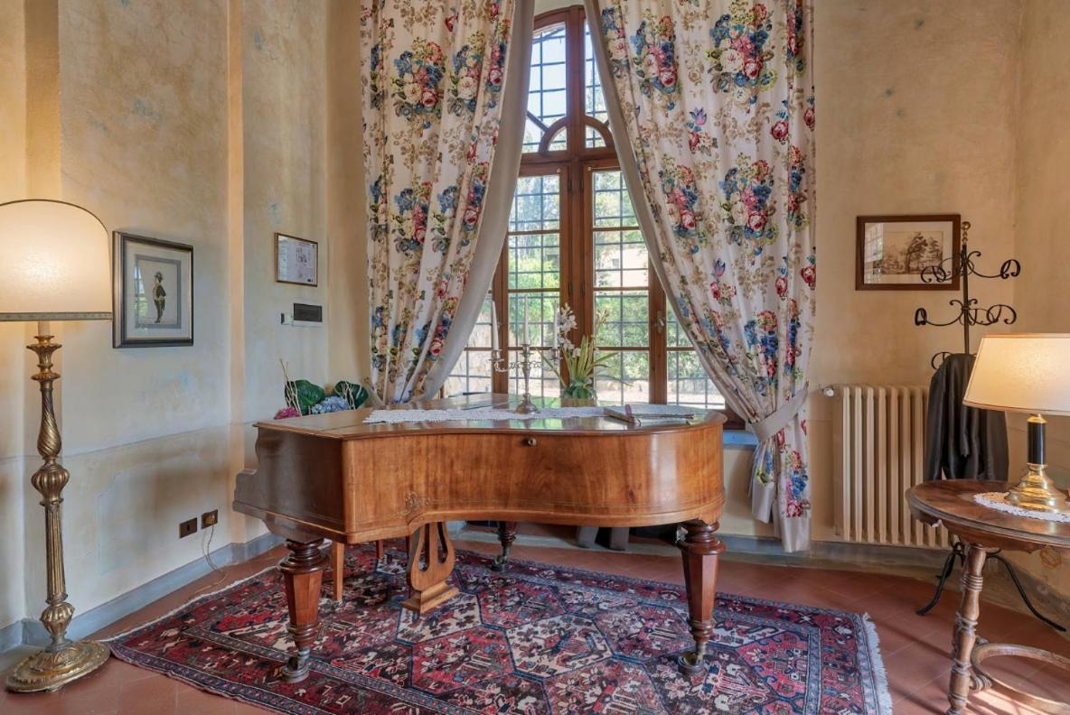 La Canonica Di Cortine Guest House Barberino Val d'Elsa ภายนอก รูปภาพ